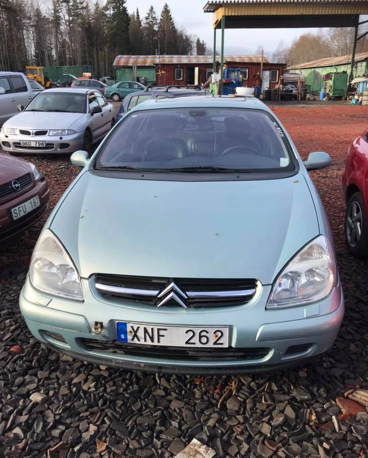 Citroen bil i bilskrot